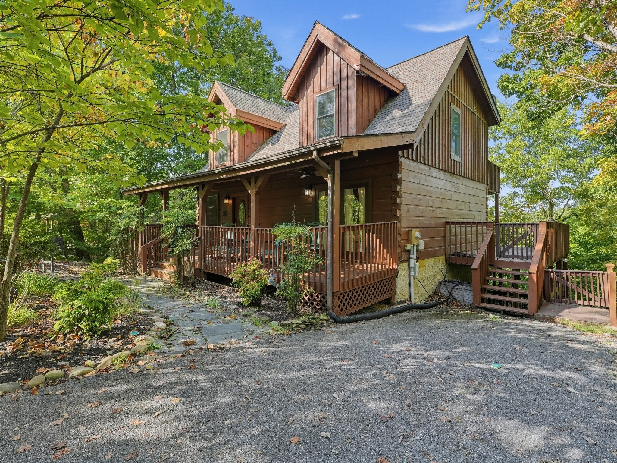 3639 Moonshine Way