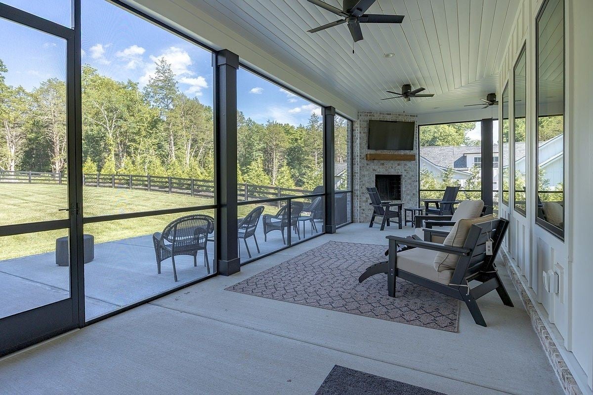 2207 Carpenter Bridge Rd