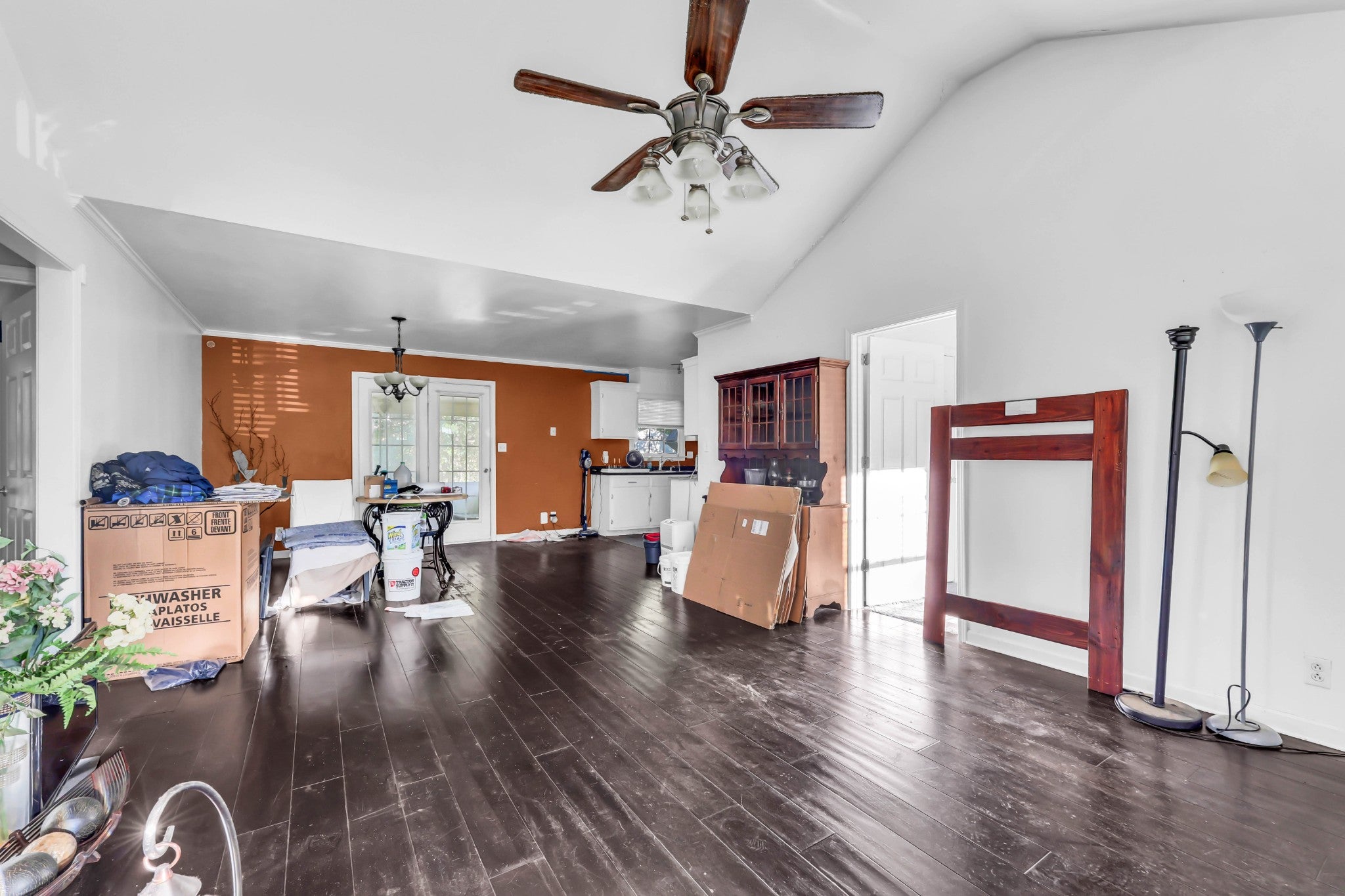 282 Moncrest Dr