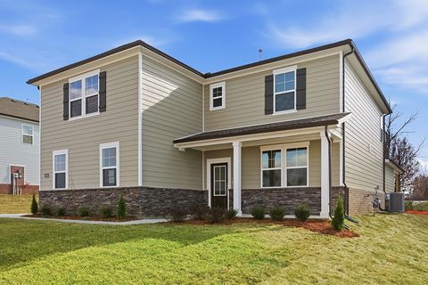 1307 Kristopher Dr Lebanon TN 37087