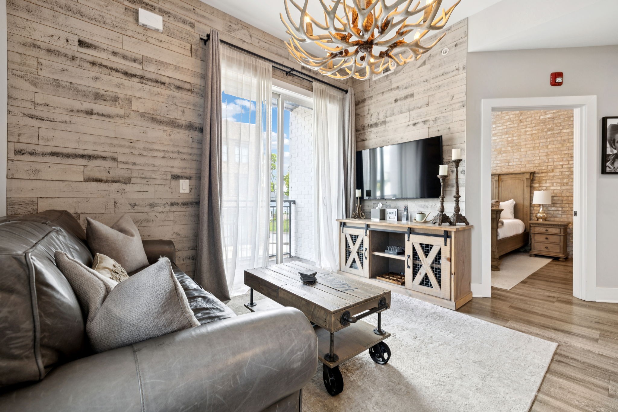 2521 Clifton Ave 203