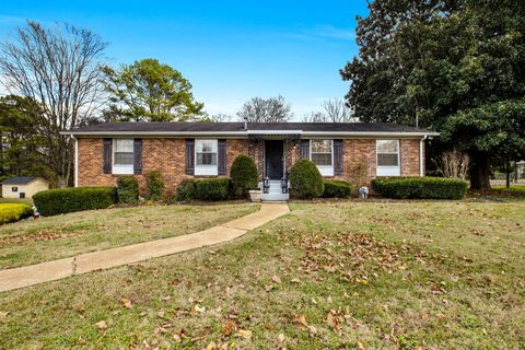 221 Freda Villa Madison TN 37115