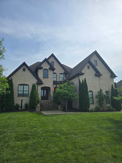 203 W Chandler Ct Mount Juliet TN 37122
