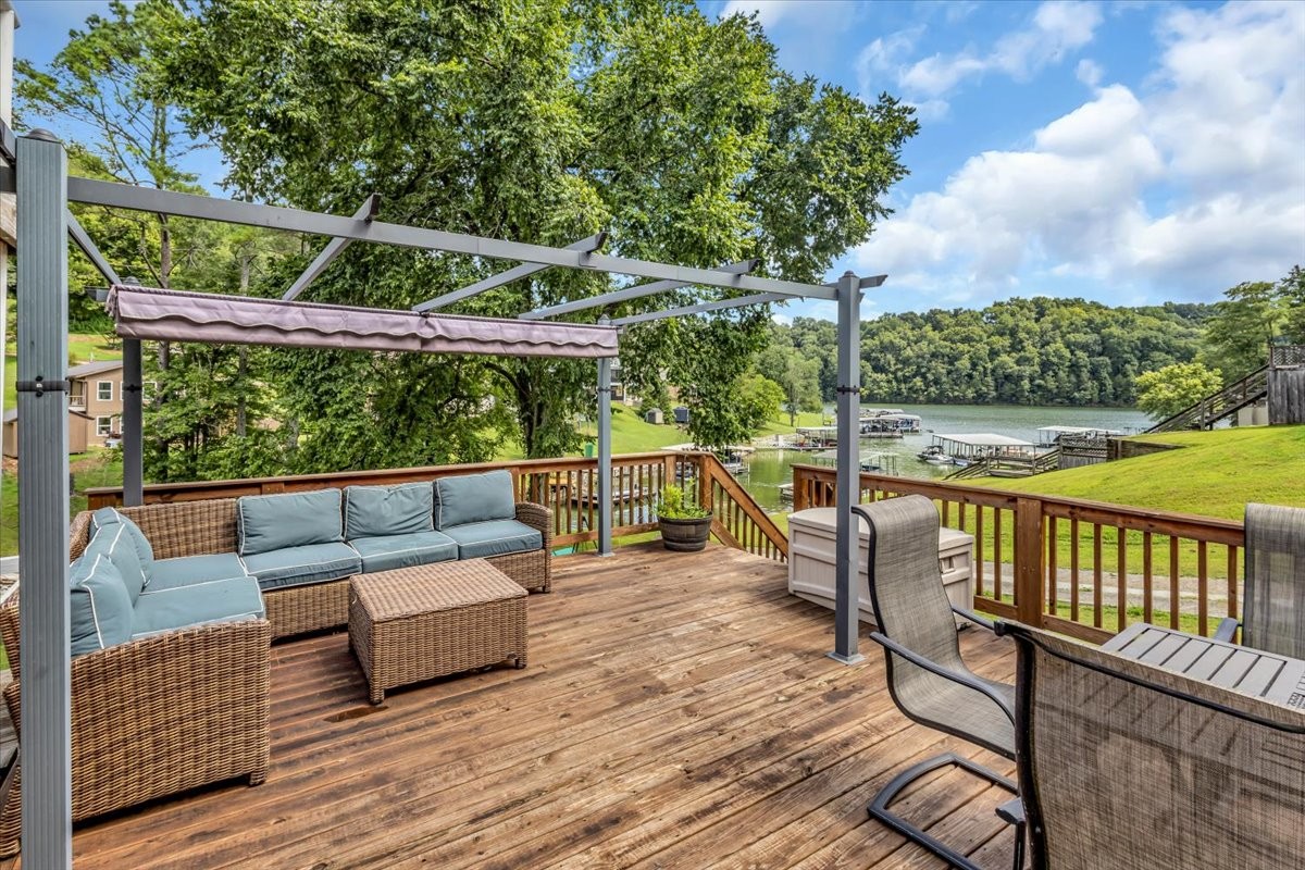 550 Shasteen Hollow Rd