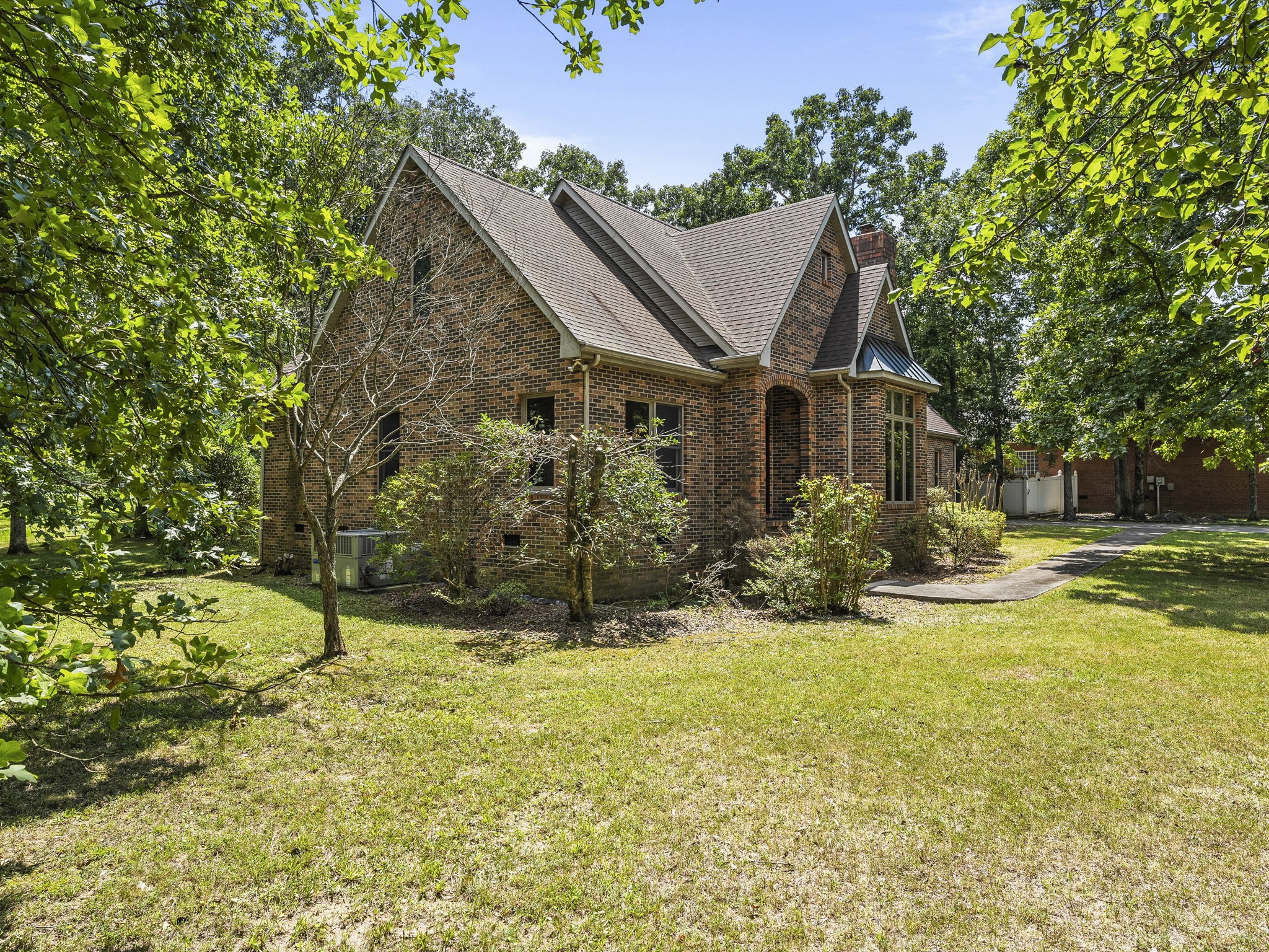 104 Southampton Dr