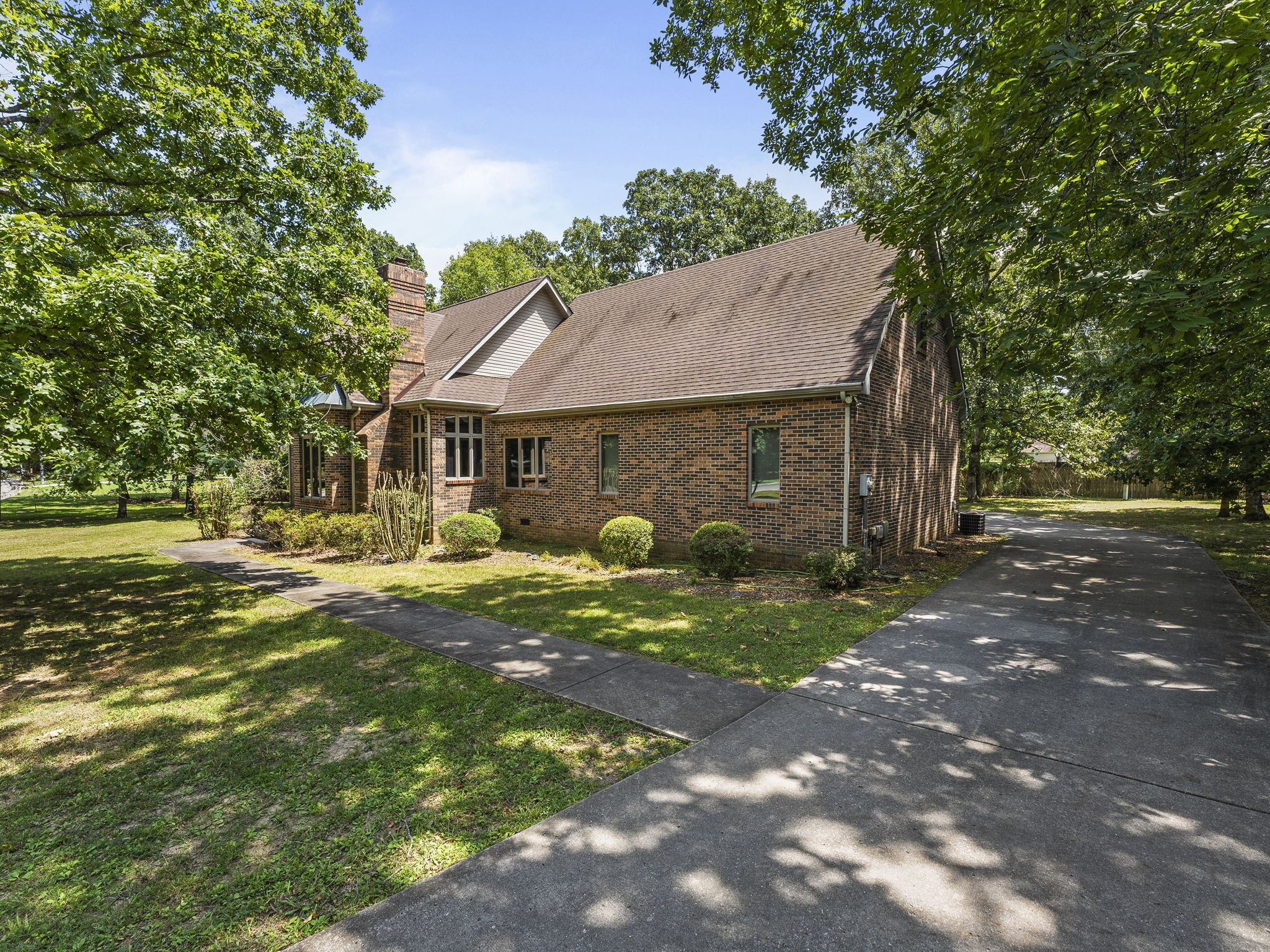 104 Southampton Dr