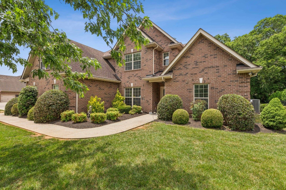 2805 Wynthrope Hall Dr