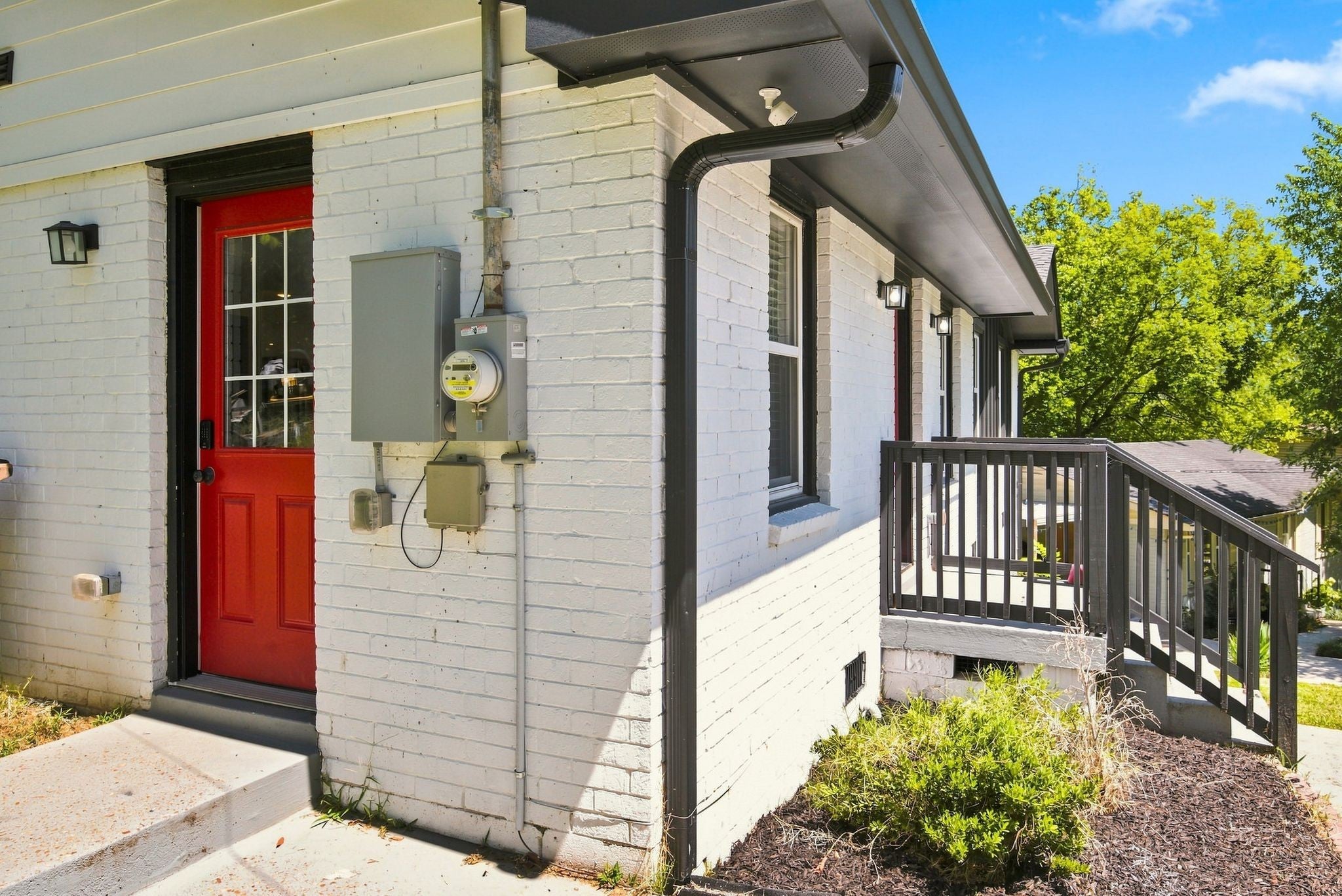 625 Maclaurin Ct