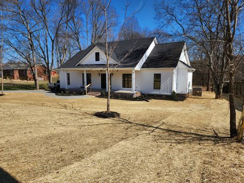 240 S Tunnel Rd Portland TN 37148