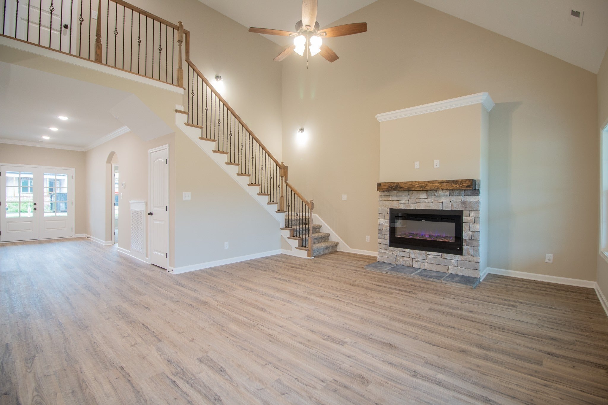 252 Autumnwood Farms