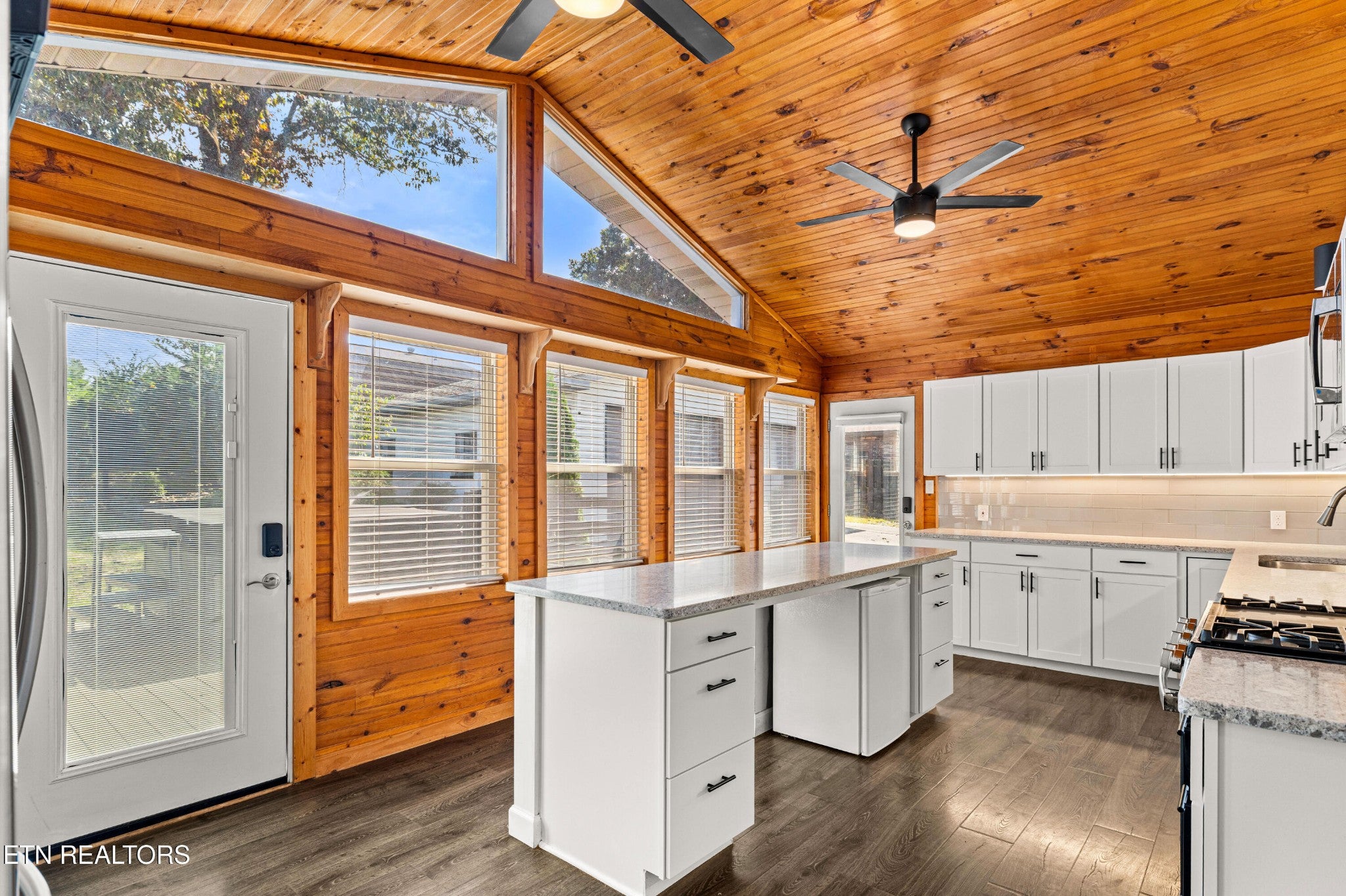 2954 Marvin Circle