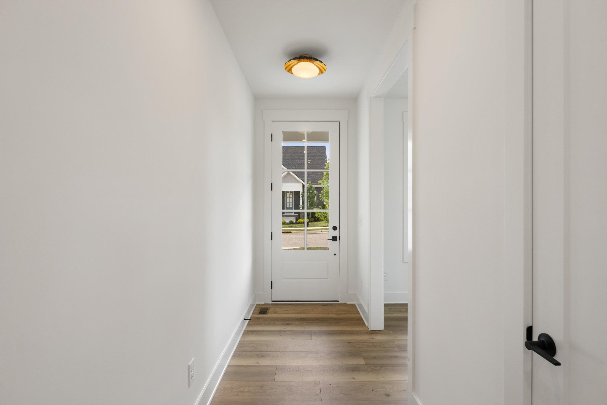 1301 Alderwood Pass