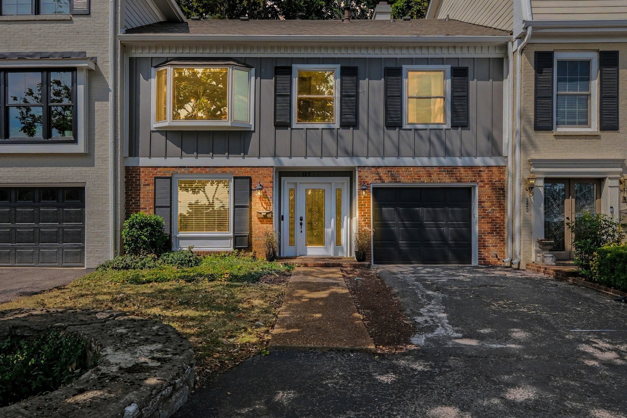 3-bed listing at 122 Jefferson Sq, Nashville