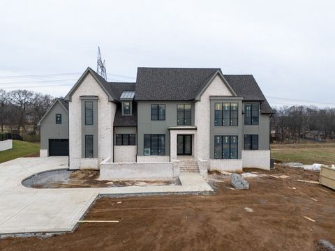 8106 Turning Point Dr Brentwood TN 37027