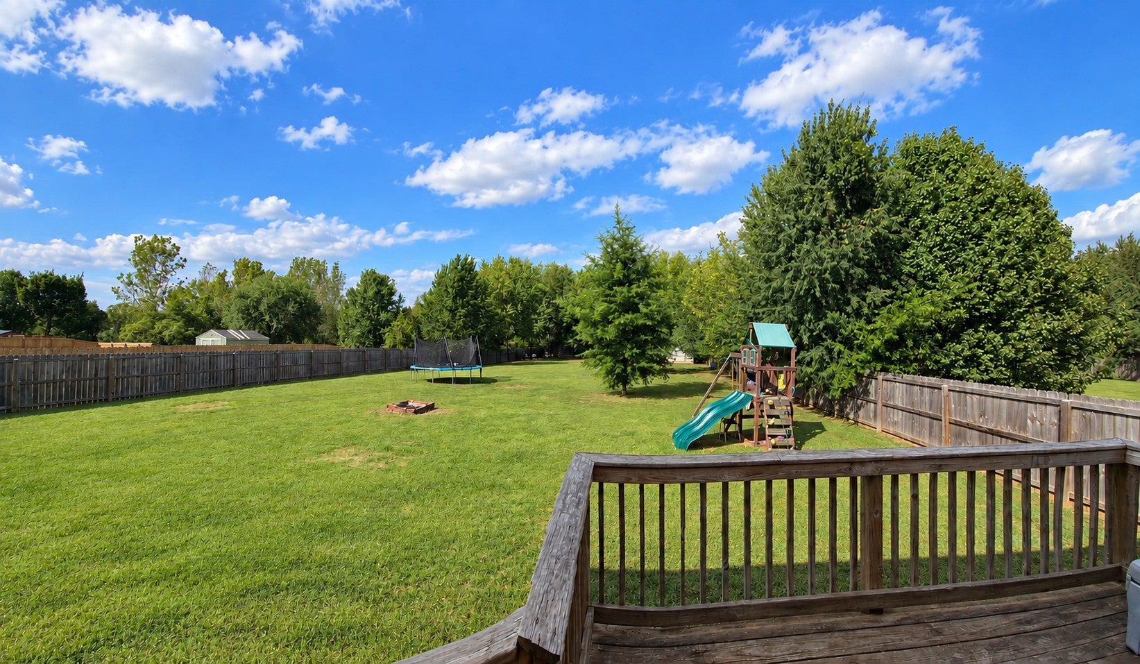 943 Commission Dr
