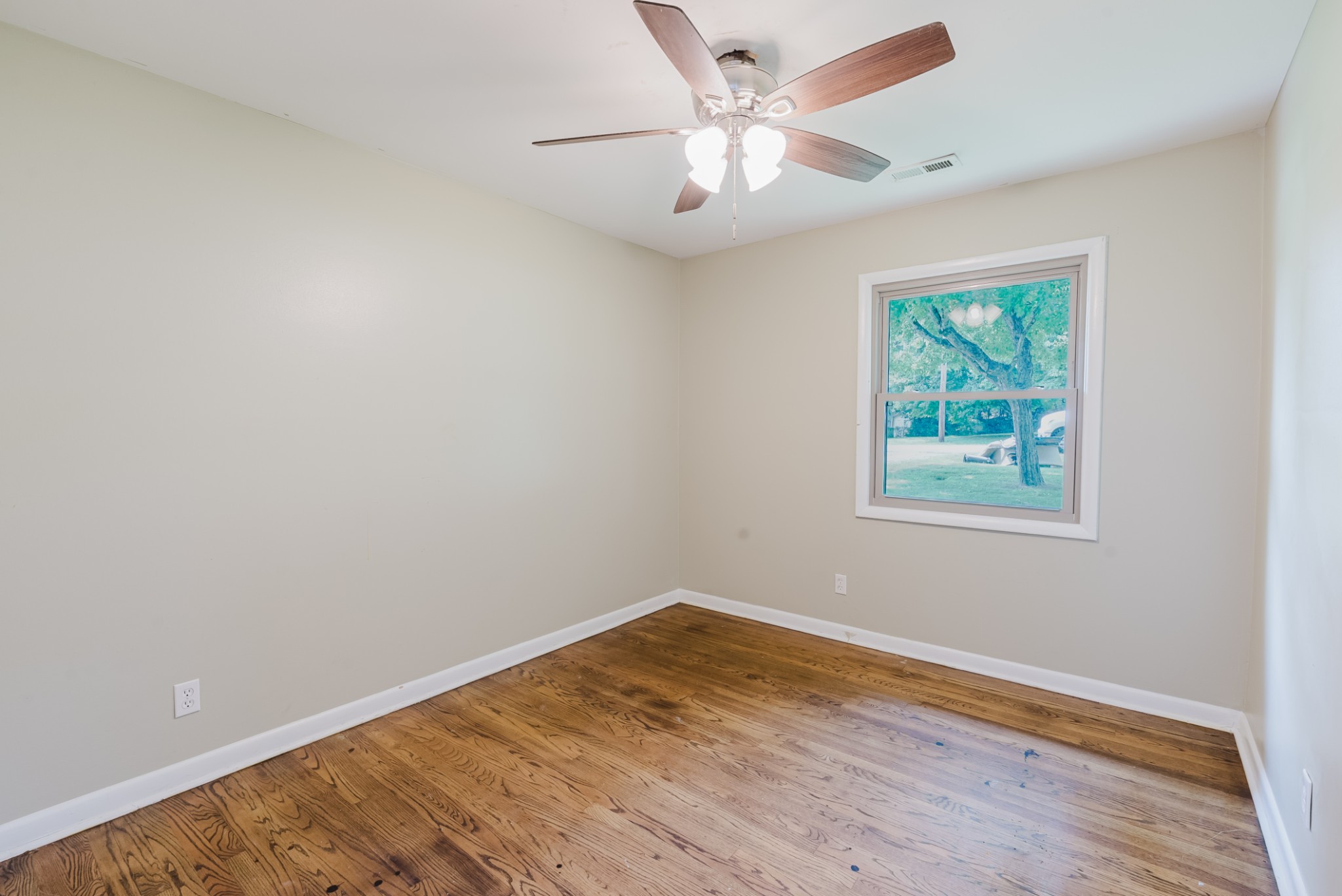 109 Hobbs Dr