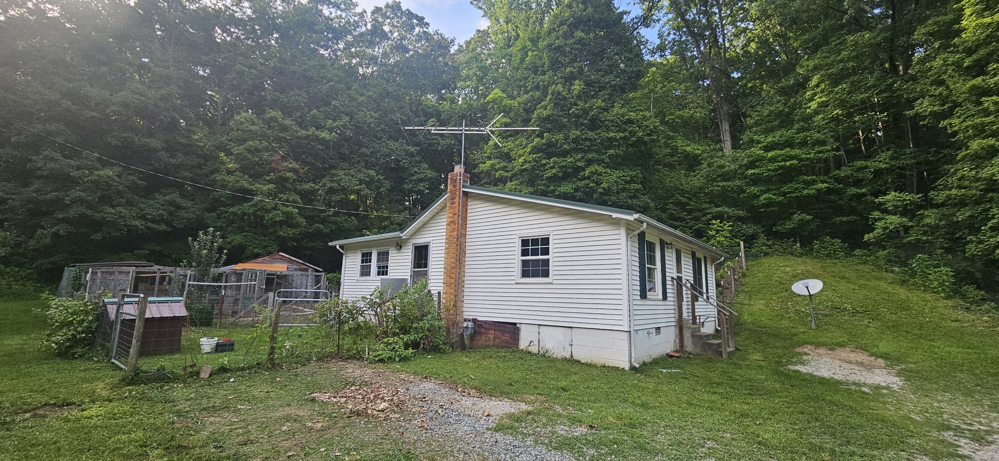 199 Perry Rd