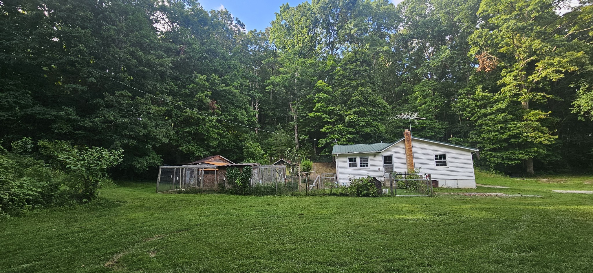 199 Perry Rd