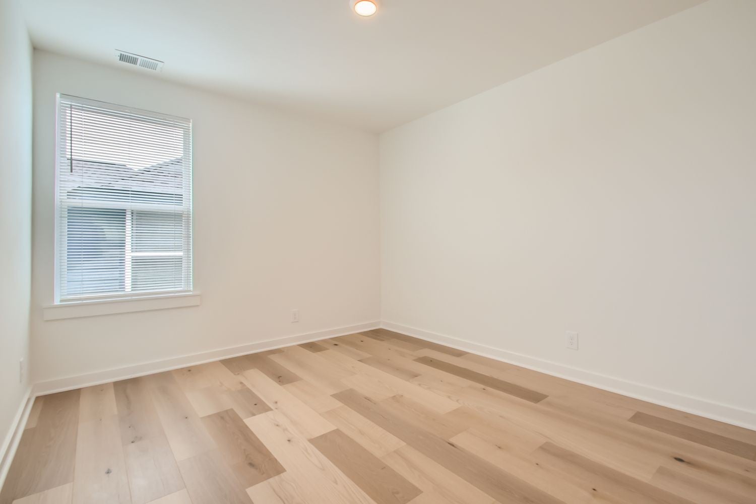 1140 Alcove Way