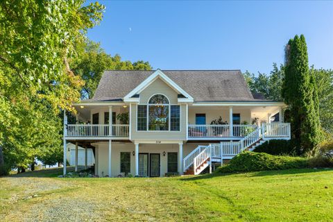 314 Birdsong Dr Cadiz KY 42211