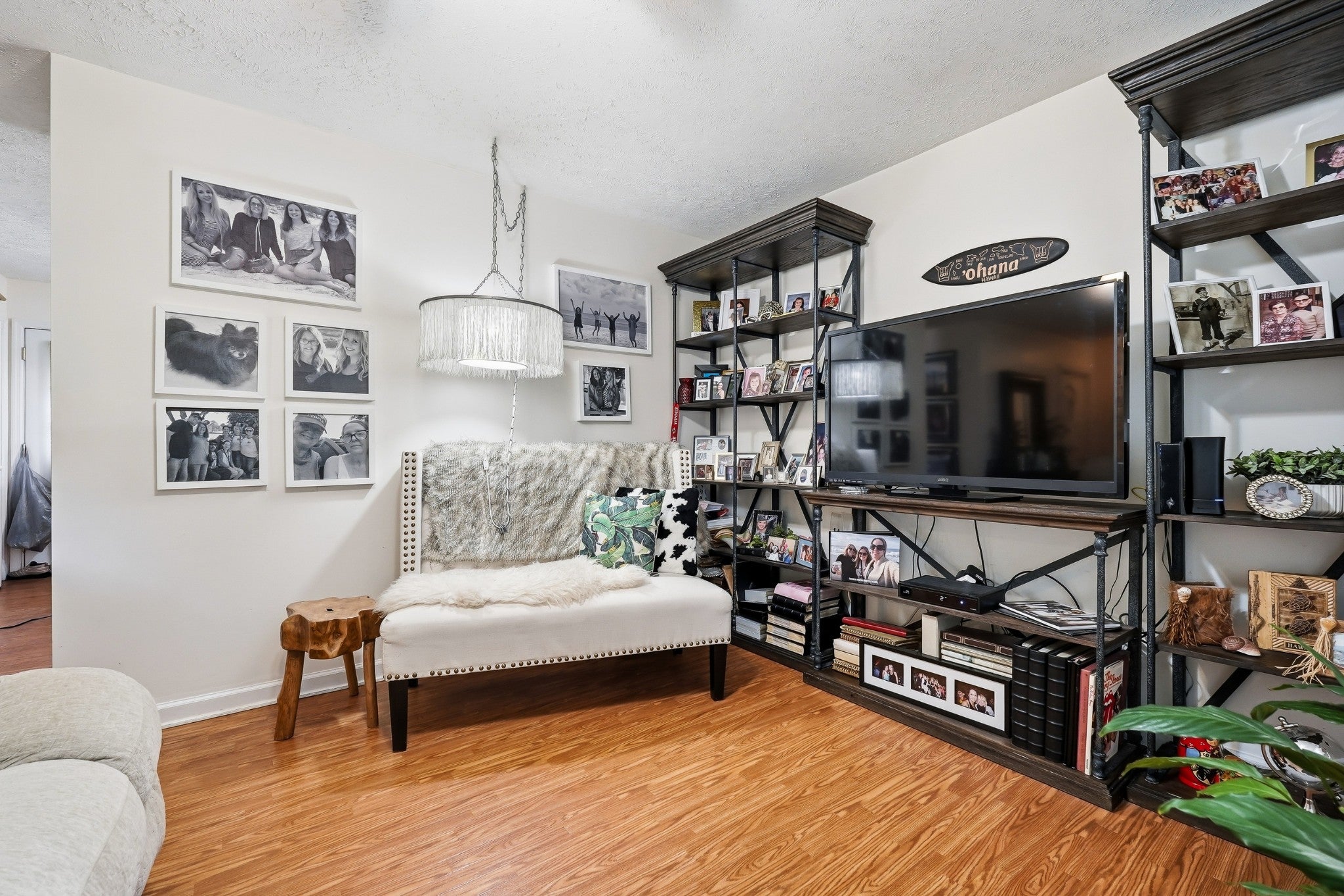 900 Clay Ave
