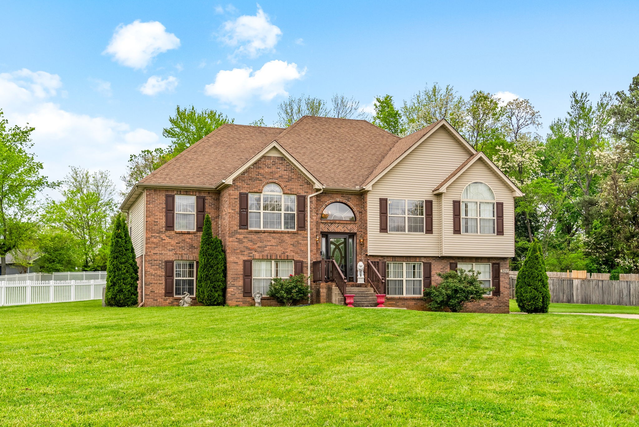 3100 Shadow Bluff Ct