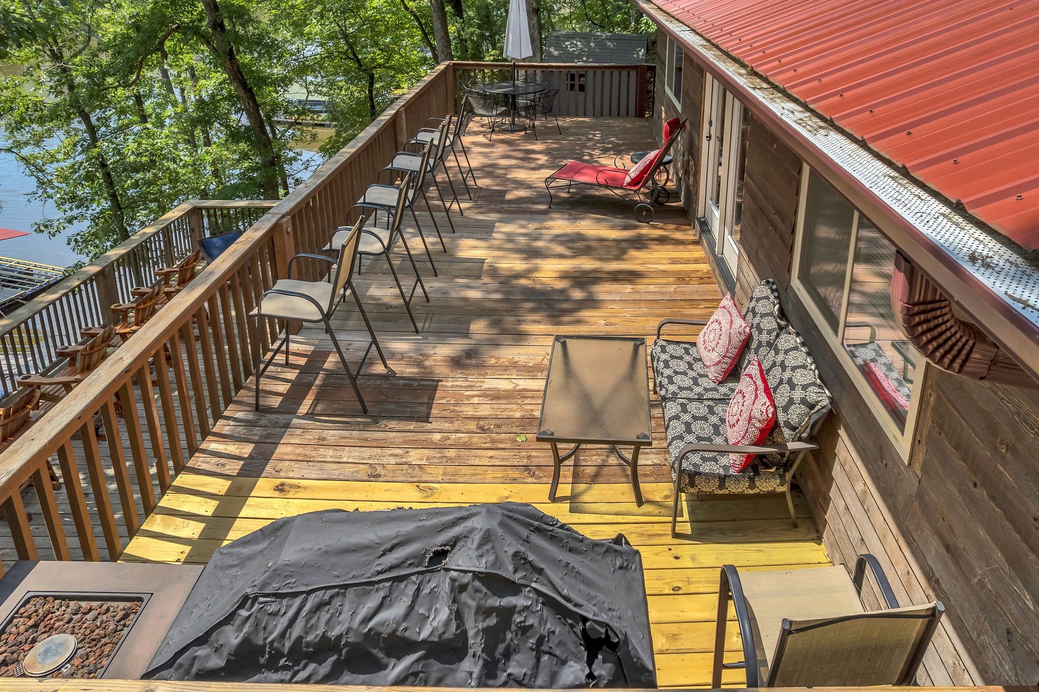 81 Davis N Lake Access Rd