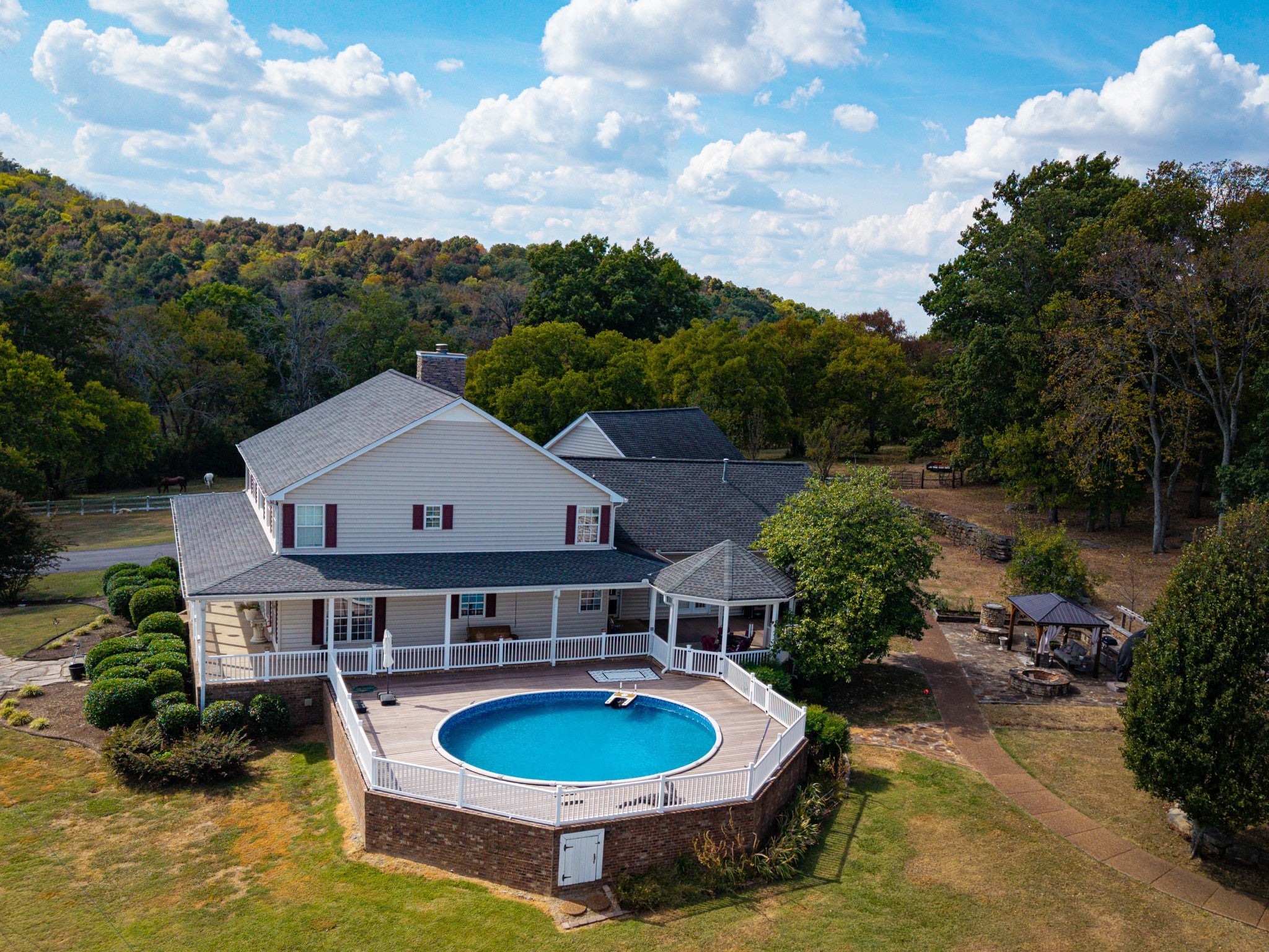 10663 Bradyville Pike