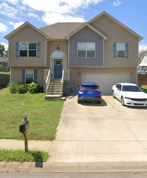 1395 Freedom Dr Clarksville TN 37042