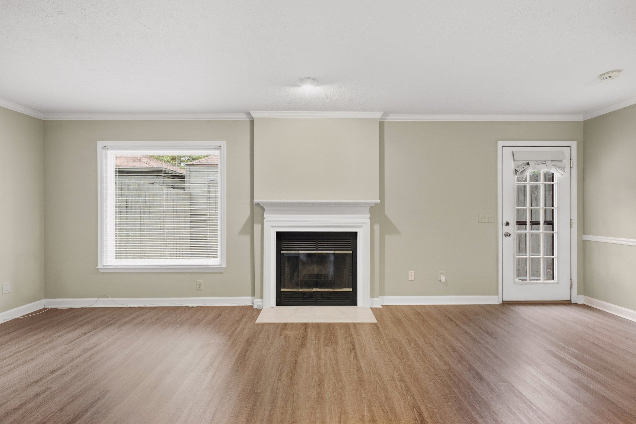 215 Highland Villa Cir
