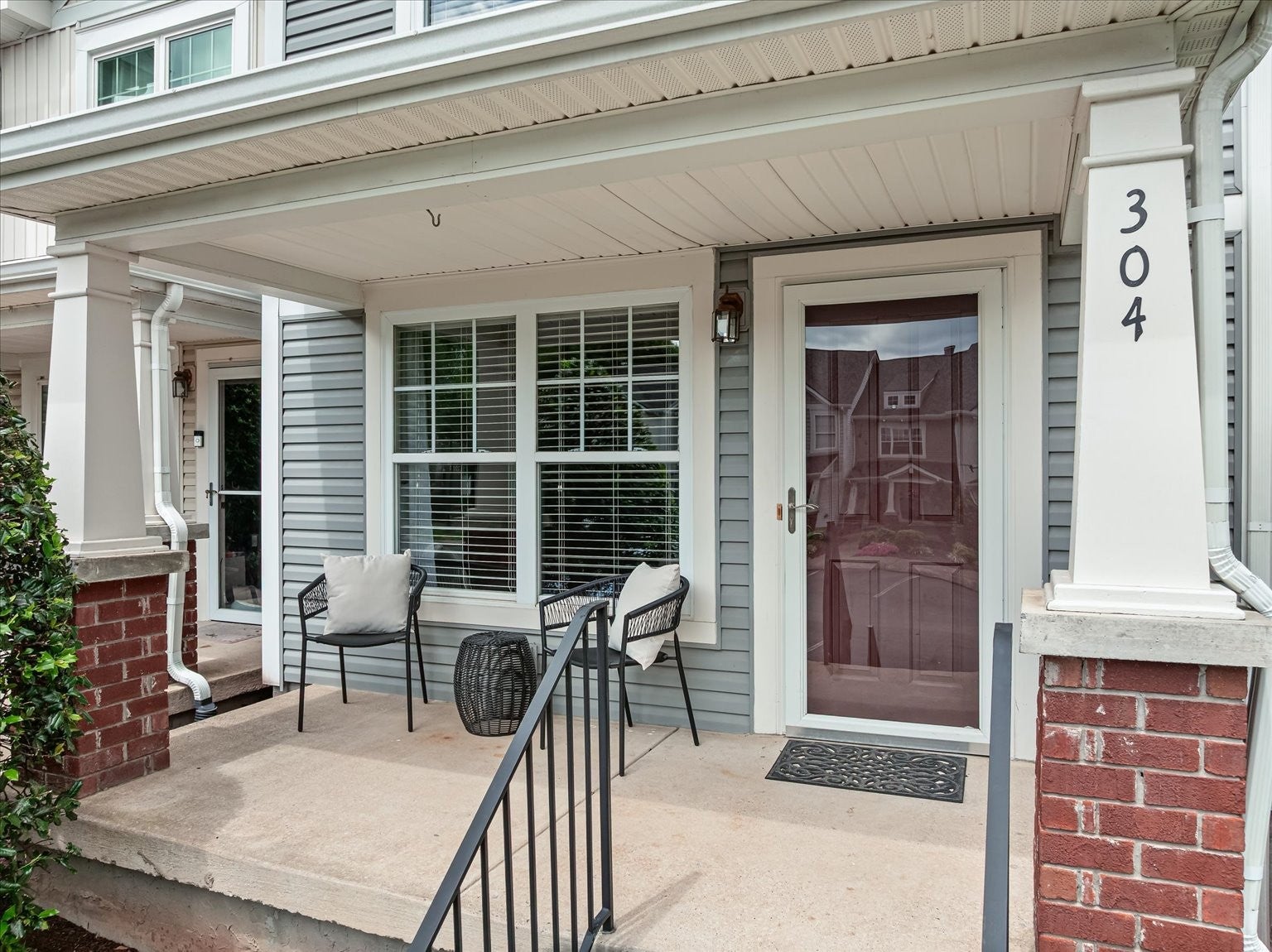 304 Shadow Glen Dr, Nashville TN 37211 2-bed condo, photo 2 of 36
