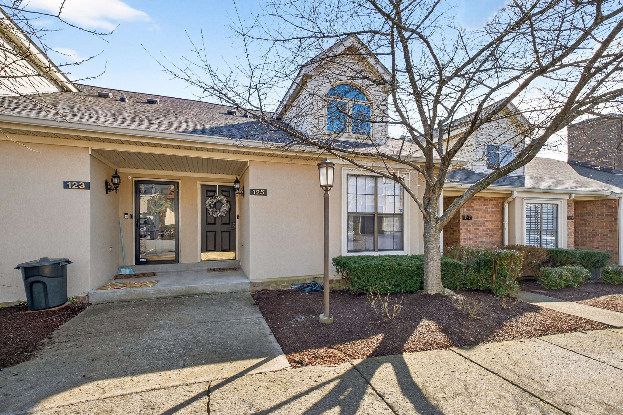 125 Villa View Ct