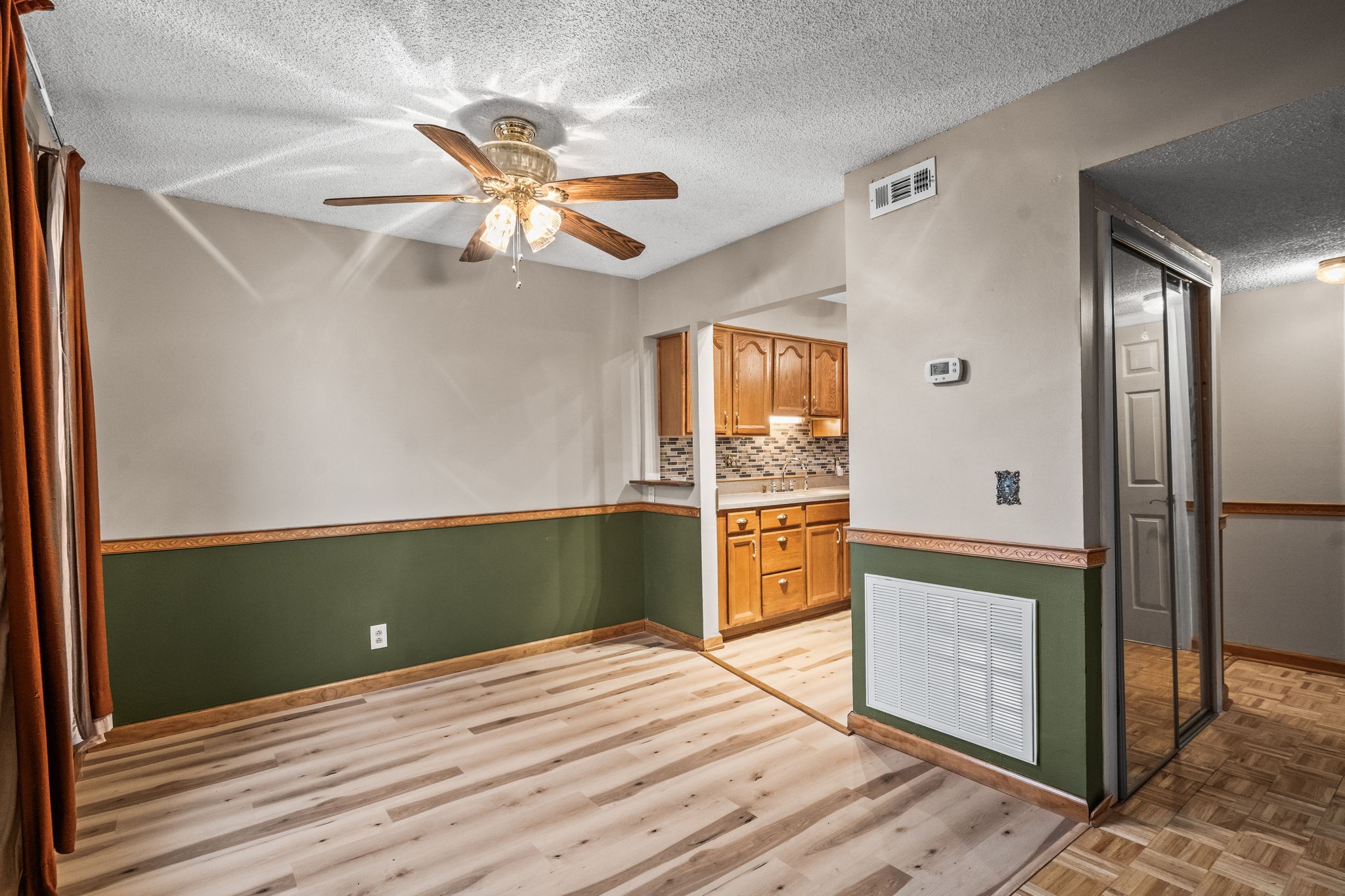 323 Forest Park Rd 7-4