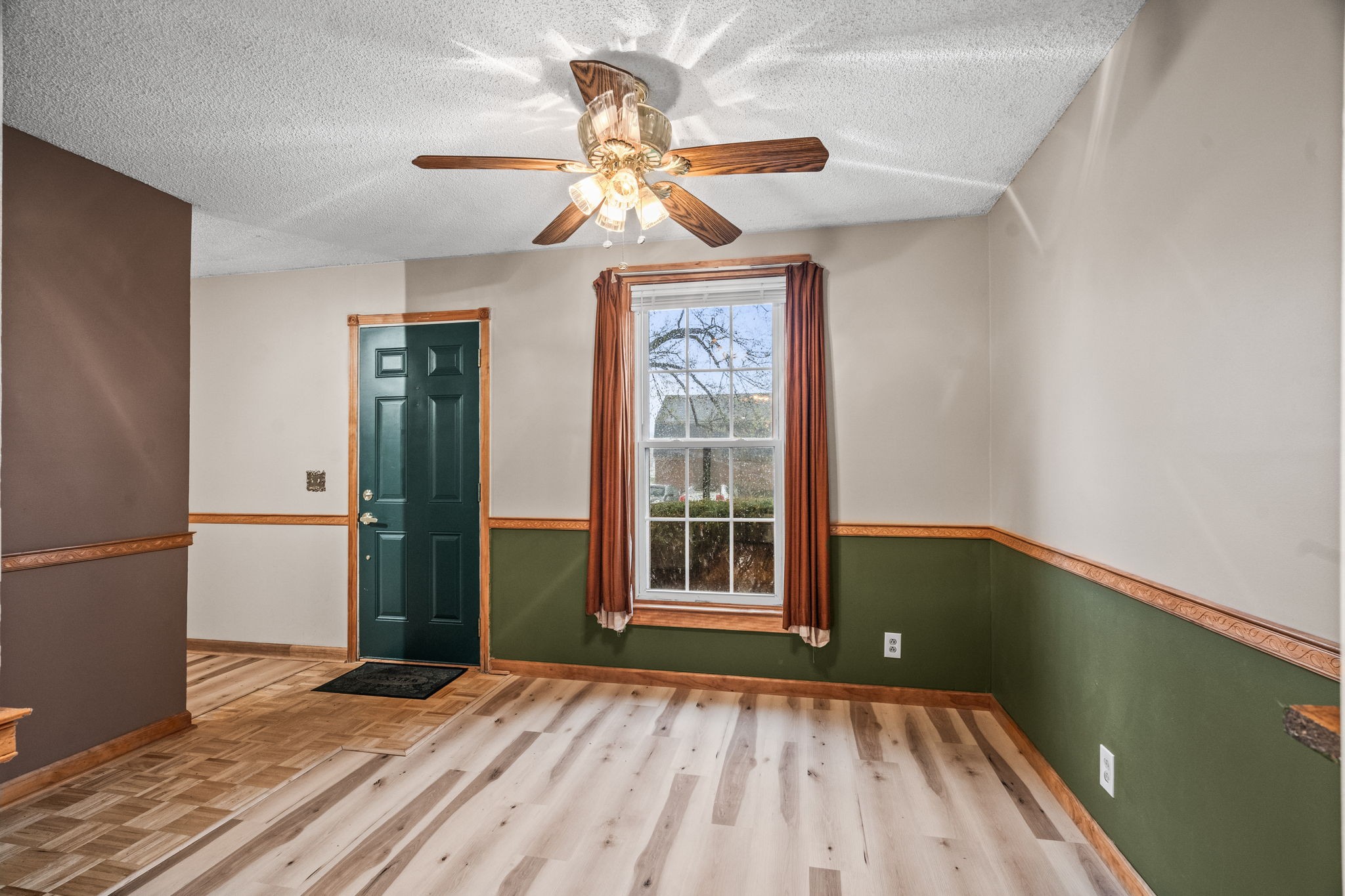 323 Forest Park Rd 7-4