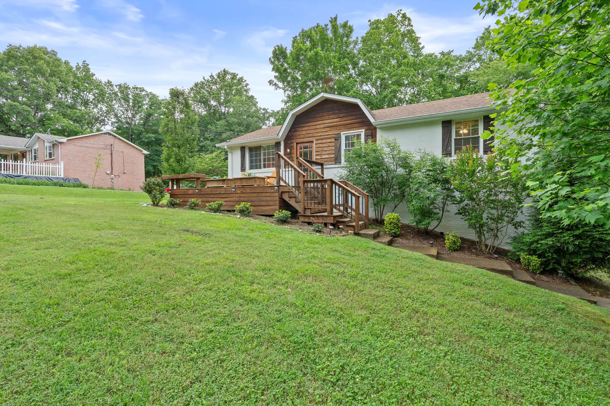 7214 Timberlane Dr