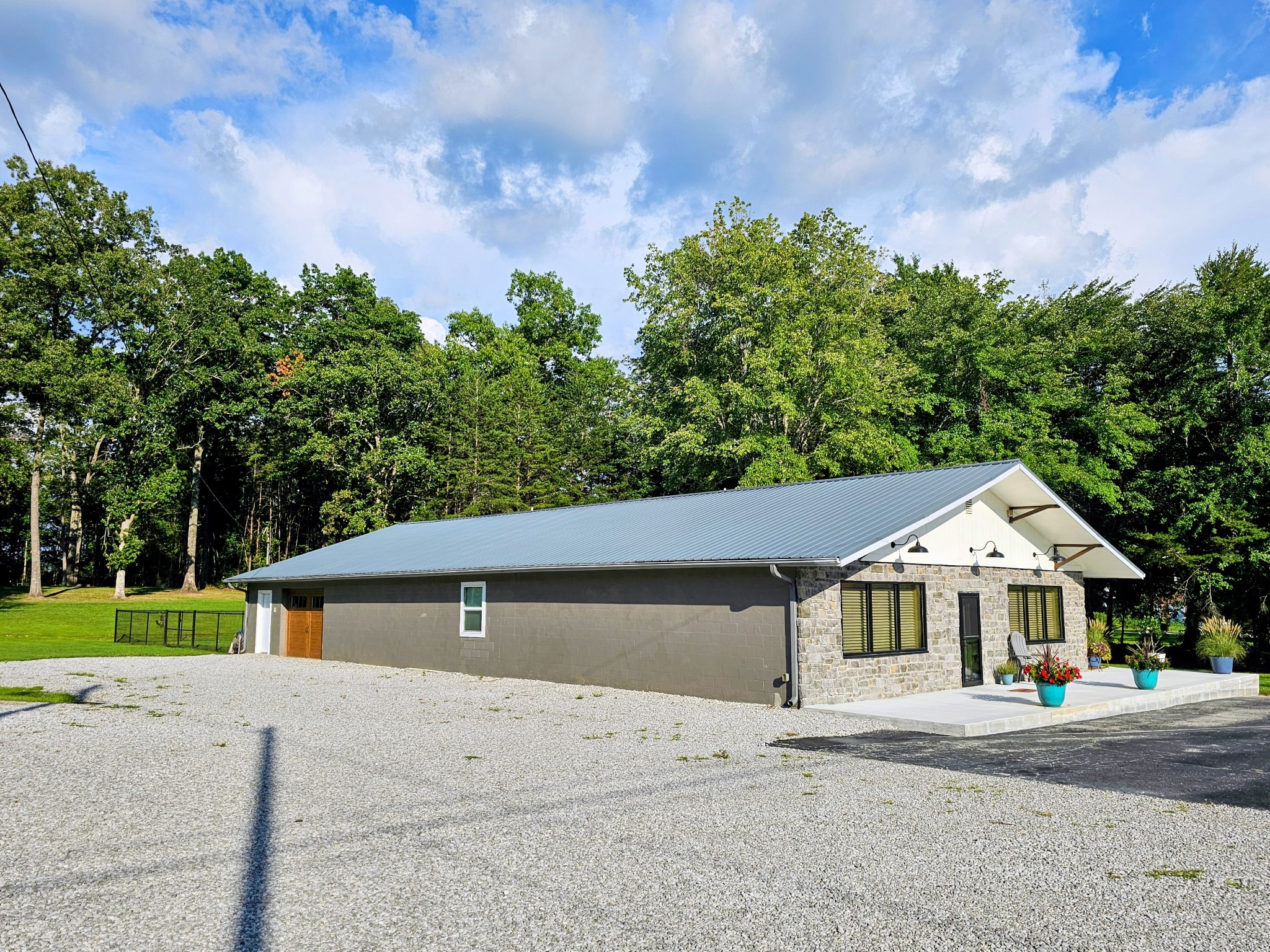 591 Main St