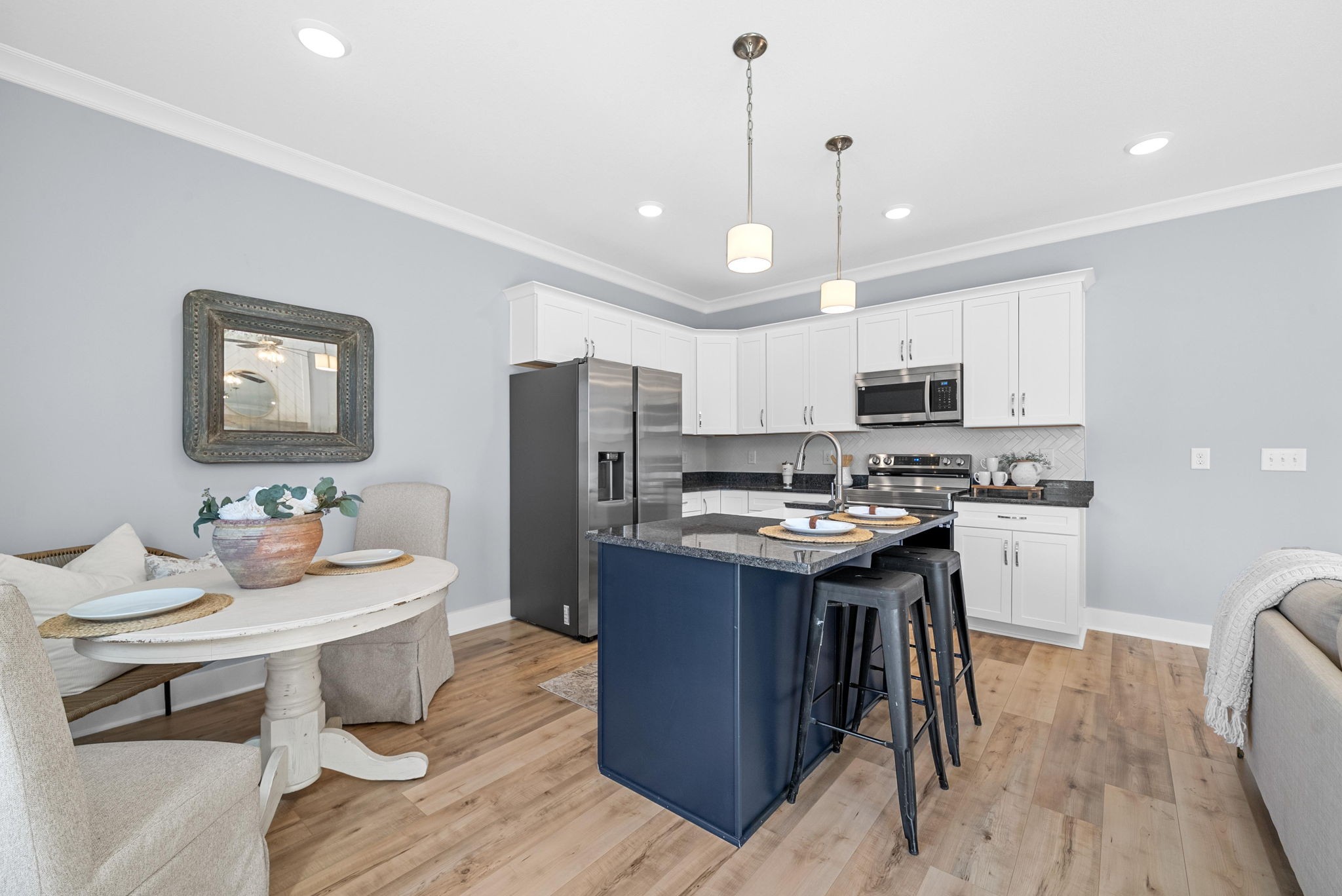 511 Charleston Cove Way