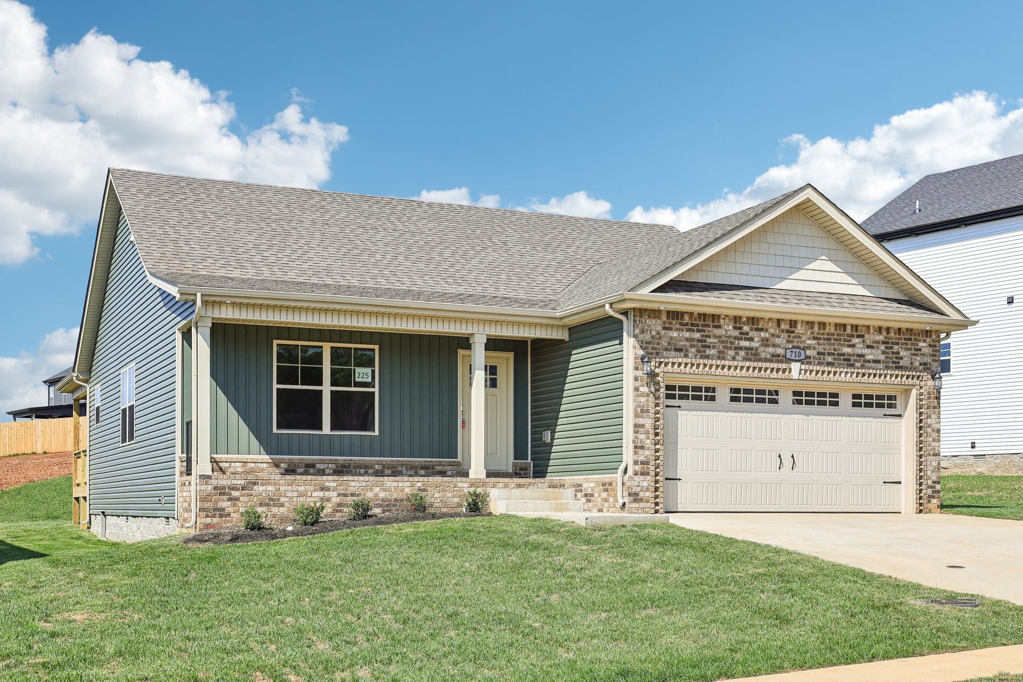 260 Cardinal Creek
