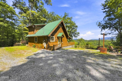 Photo of 4361 Oakland Way #3, Sevierville, TN 37862 (MLS # 3596449)
