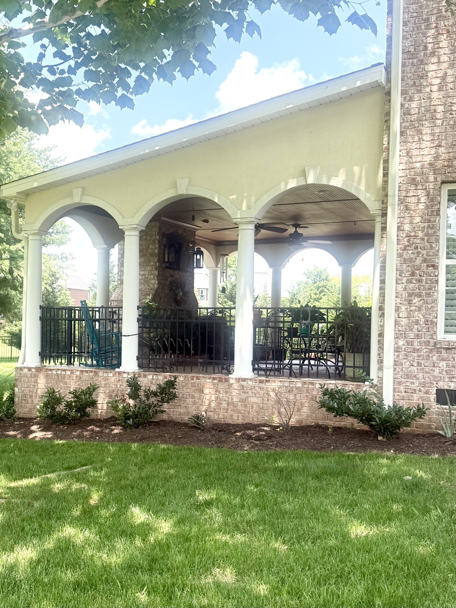 801 Peconic Pl