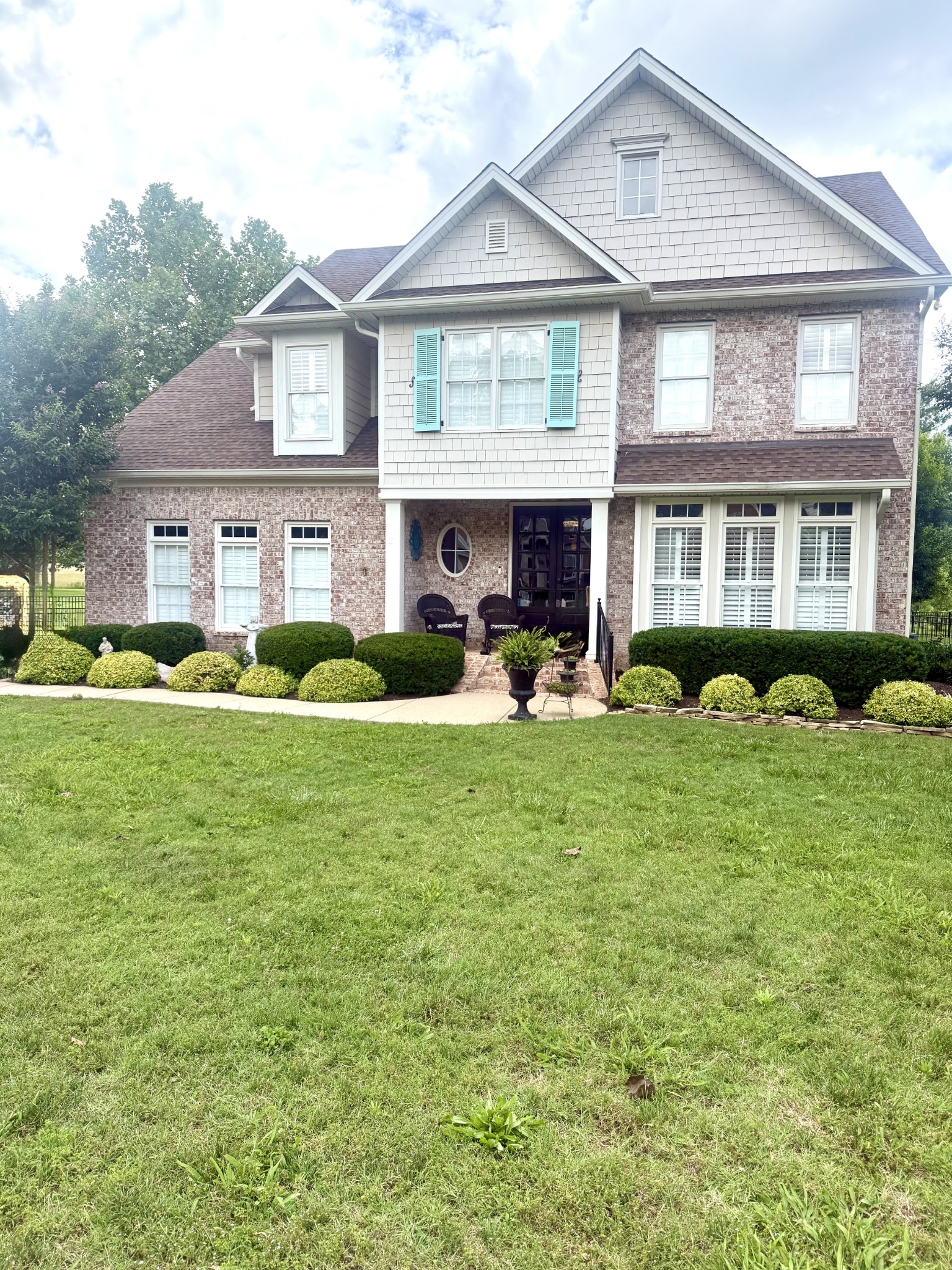 801 Peconic Pl