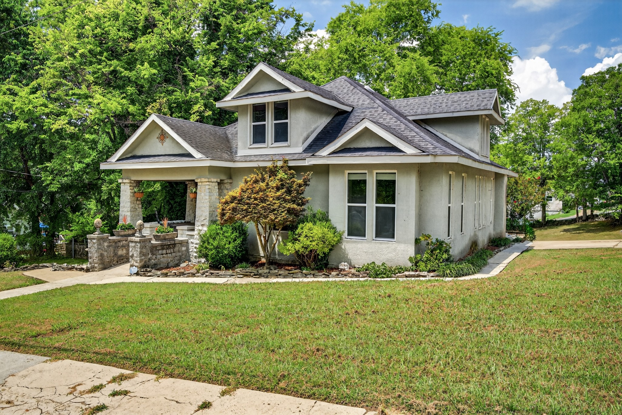 414 Cherokee Ave