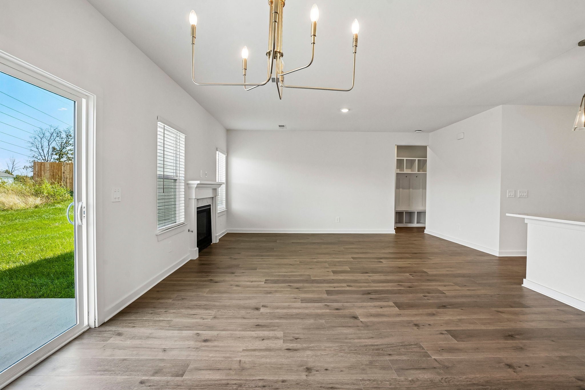276 Astoria Dr