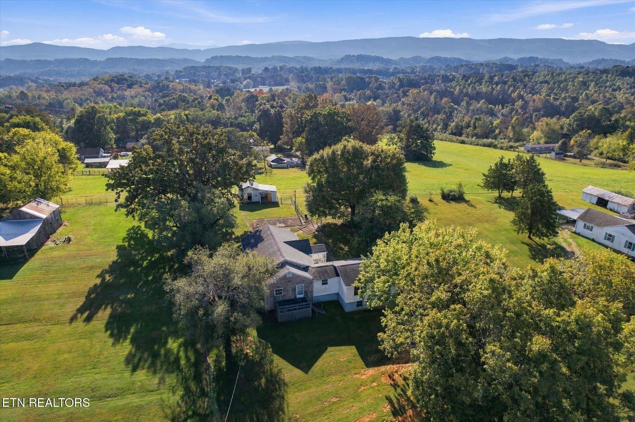 810 Ridge Rd