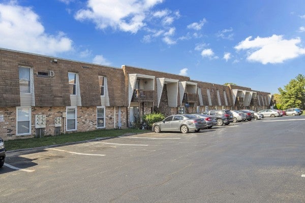 2-bed listing at 370 Wallace Rd D18, Nashville