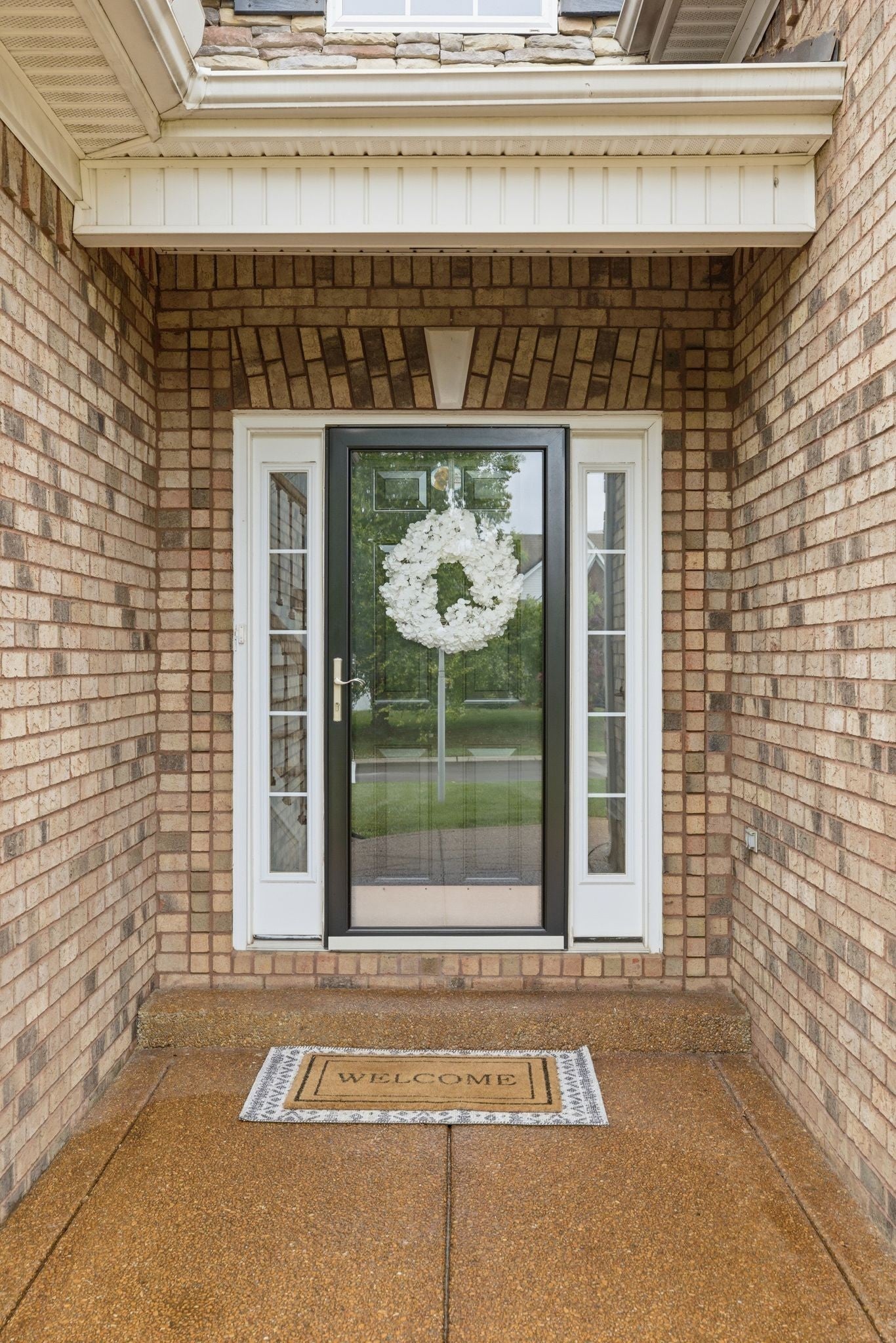828 Chaqueta Ct
