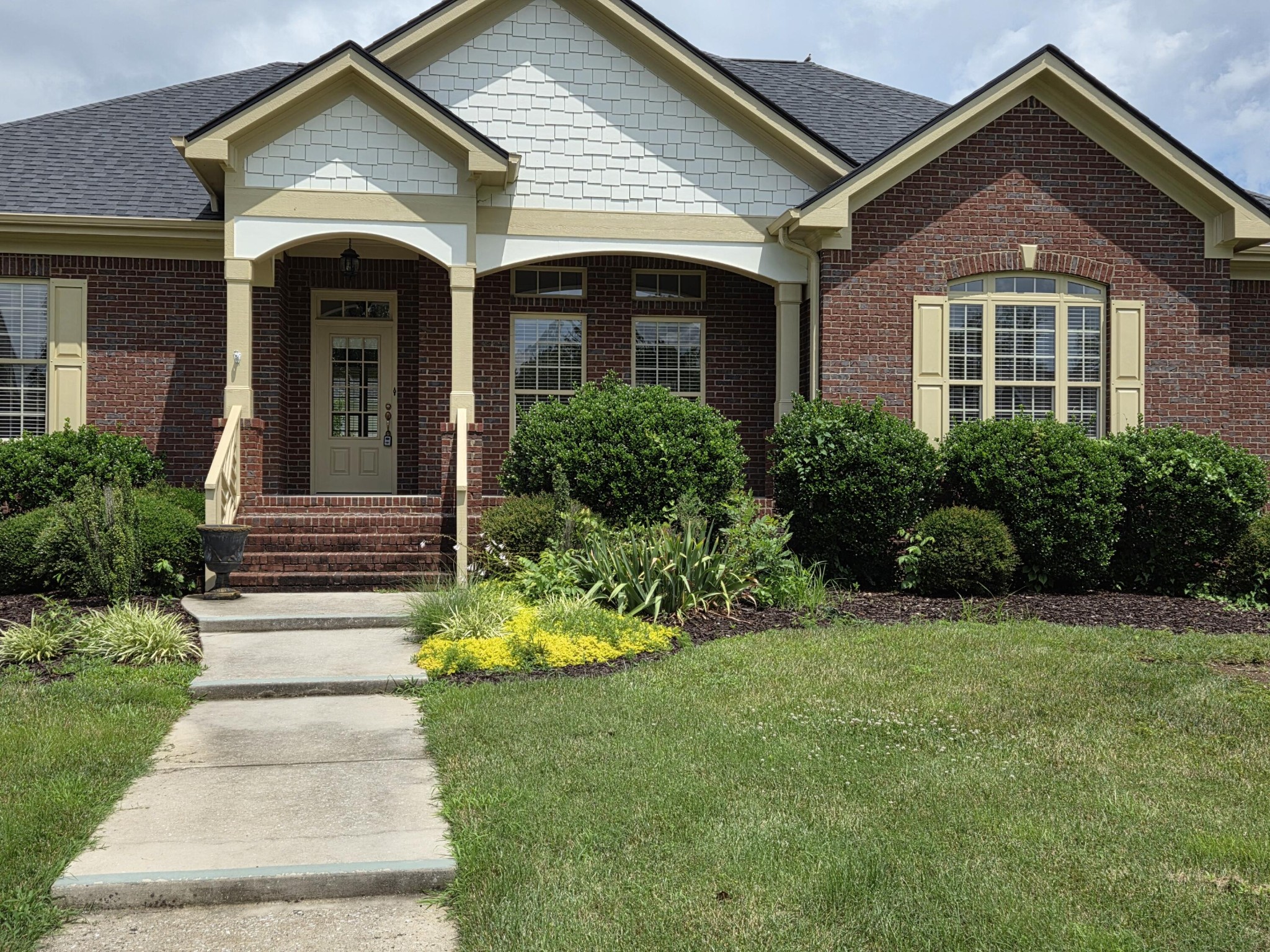 1760 Holden Farm Place
