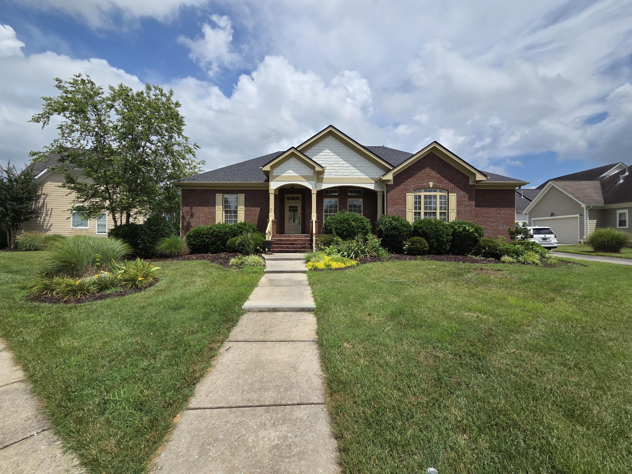 1760 Holden Farm Place