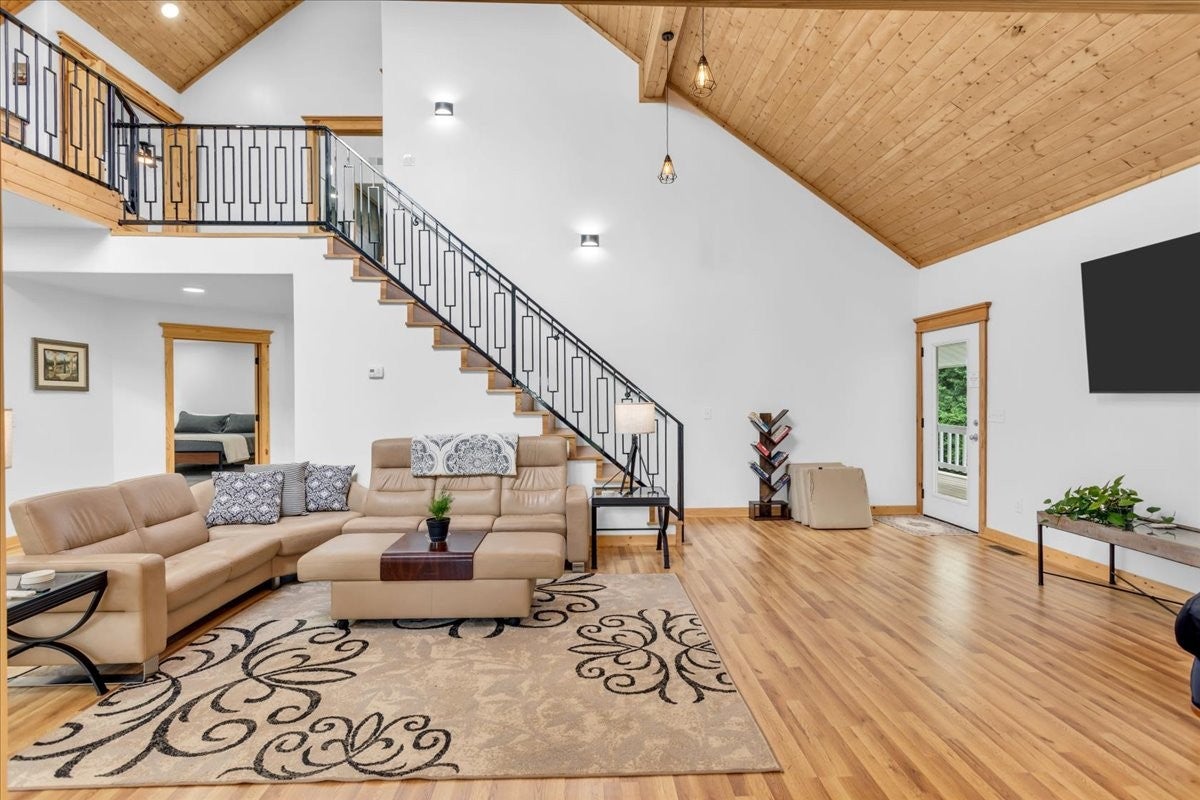 619 Bridge View Cv