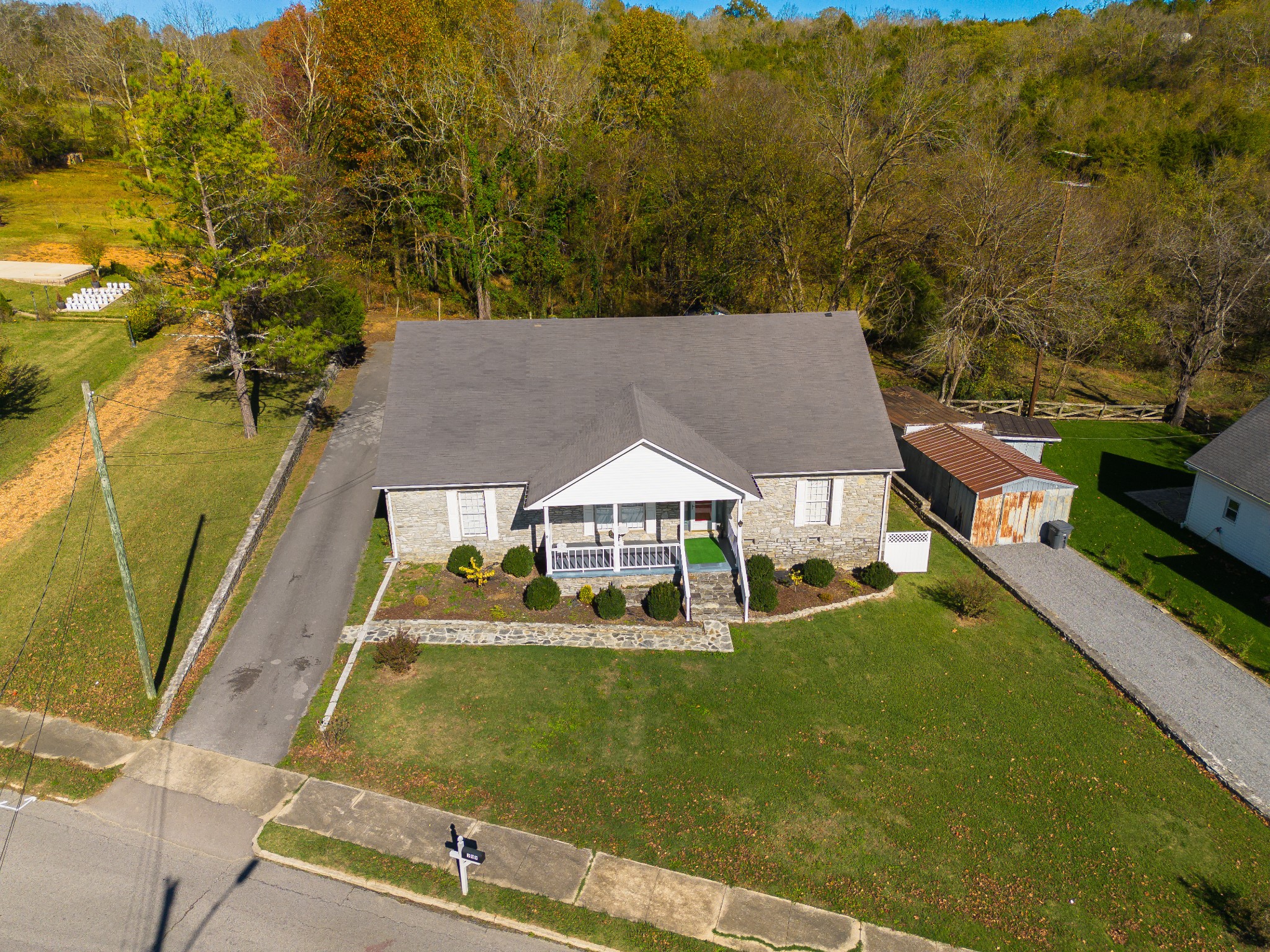 209 Bright Ave